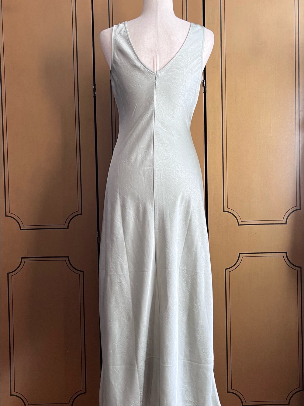Lace-Trim Pale Green V-Neck Maxi Dress - Picture 6 of 6